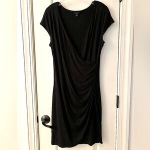 Ann Taylor black knit knee length faux wrap dress short sleeve M like new